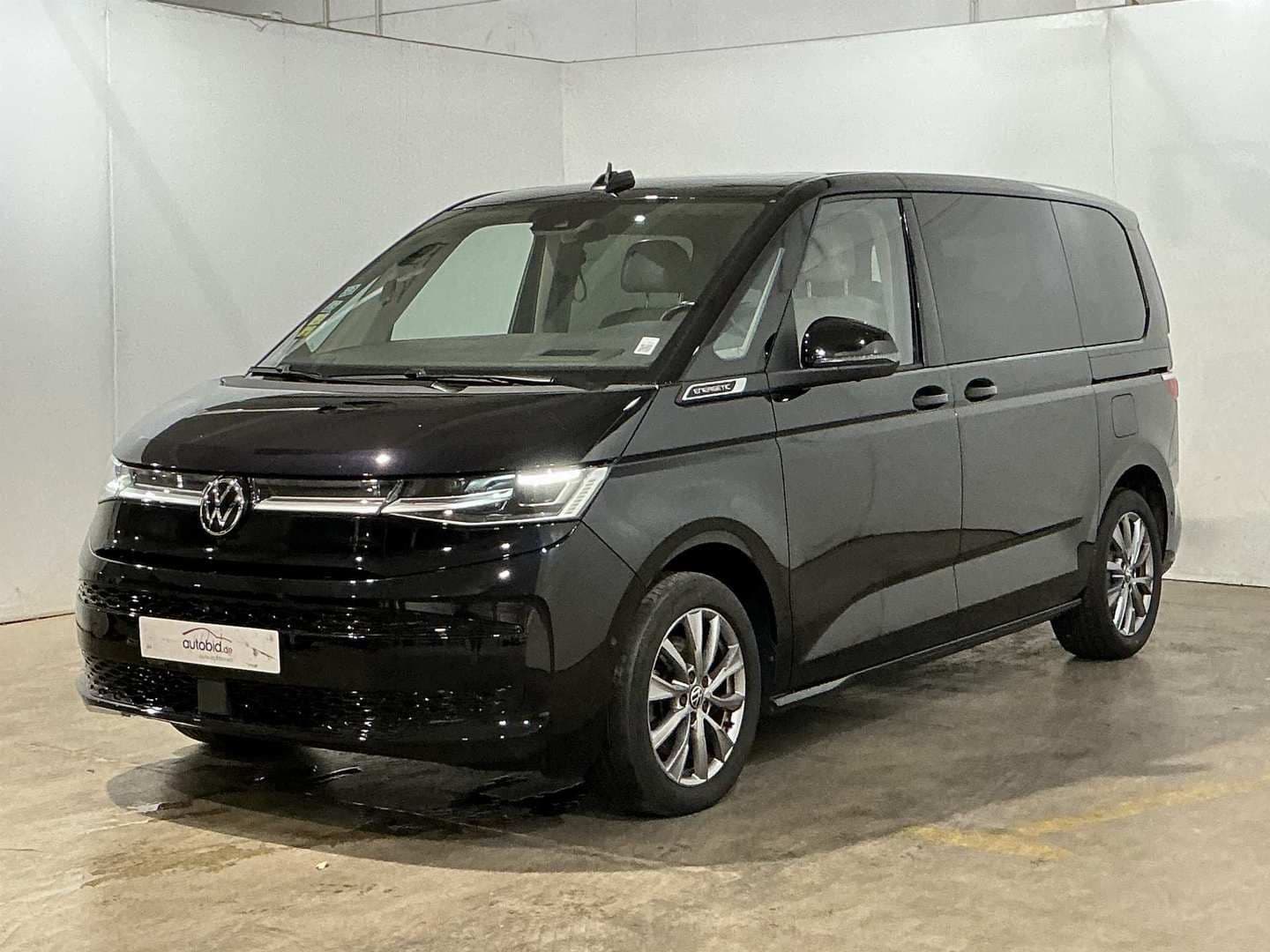 https://autolandstorage.s3.eu-north-1.amazonaws.com/100629893_hd-1791219723743.jpg